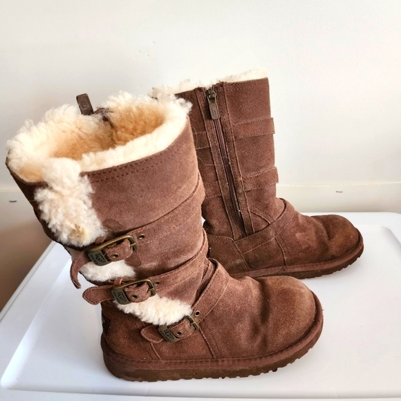 UGG Maddi II boots Size 1 - Picture 5 of 10